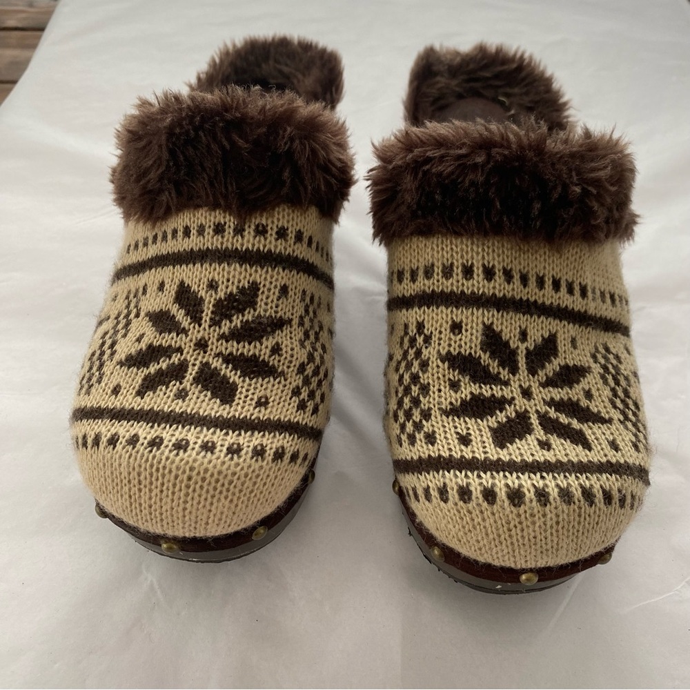 Arizona Jeansโ Co Y2K Vintage Knit Fair Isle Snowflake Faux Fur Wooden Clogs 8.5 - Picture 5 of 13